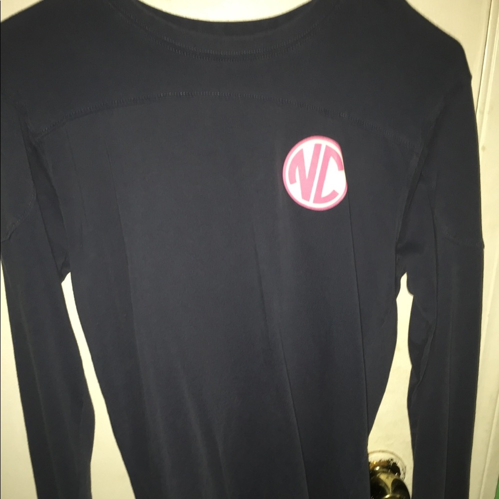 Cute navy long sleeve shirt